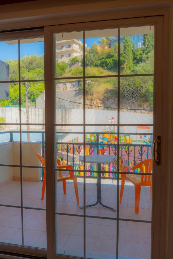 Valsamis Villa Apartments Poros  Екстериор снимка
